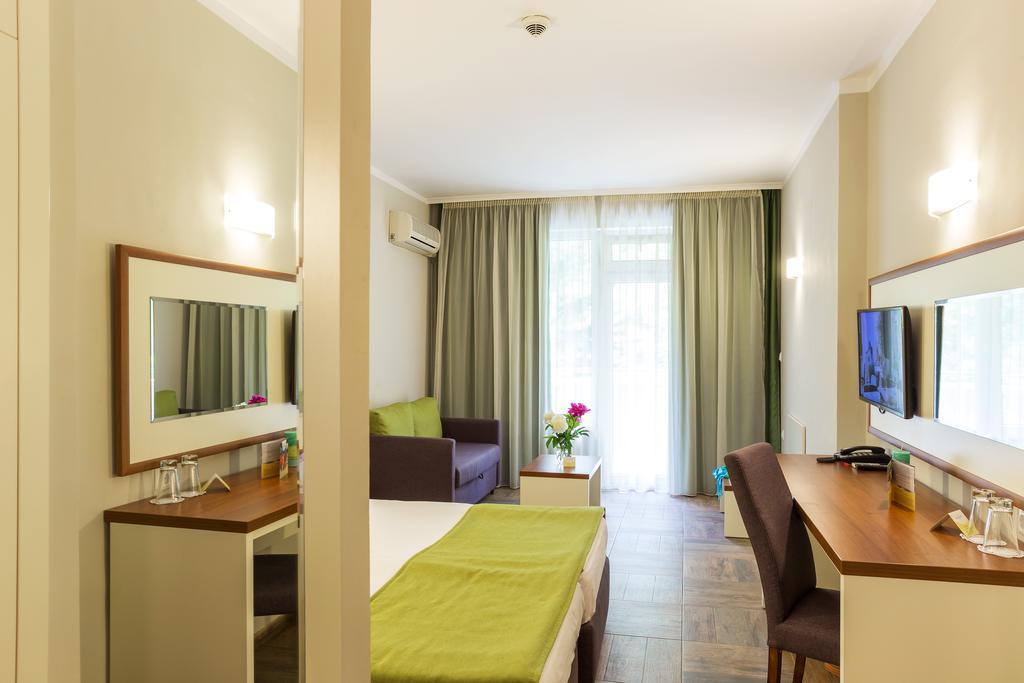 Ljuljak Hotel Golden Sands Rum bild